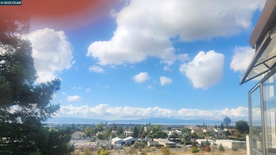 21109 Gary Dr unit 303, Castro Valley, CA 94546 - photo 4