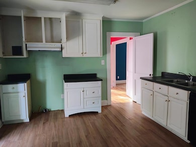 310 W 4th St, Donalsonville, GA 39845 - photo 6