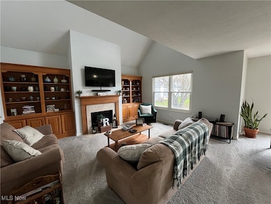 3510 E Prescott Cir, Cuyahoga Falls, OH 44223 - photo 4