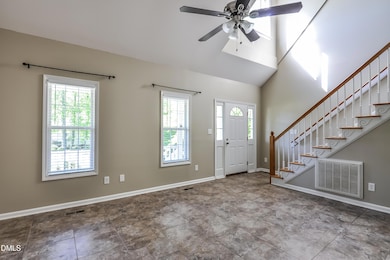 002-photo-living-room-6985219