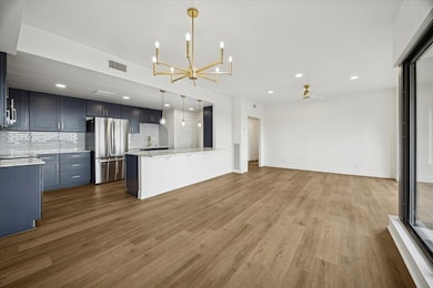 The Spires unit 2203, Houston, TX 77030 - photo 4