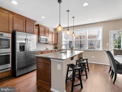 8815 Bentfield Dr, Manassas, VA 20110 - photo 7