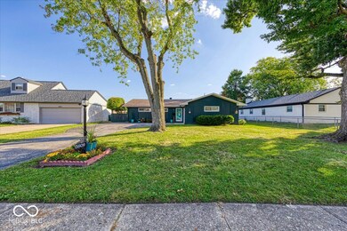5809 Hollister Dr, Indianapolis, IN 46224 - photo 2