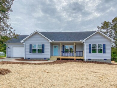 306 N Pine St, Walhalla, SC 29691 - photo 6