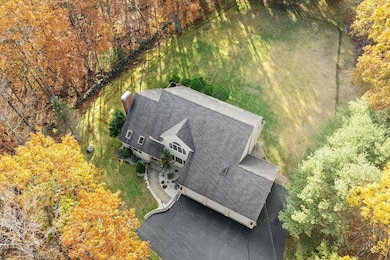 660 Sharpners Pond Rd, North Andover, MA 01845 - photo 2