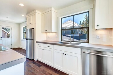 2561 NW Shields Dr, Bend, OR 97703 - photo 6