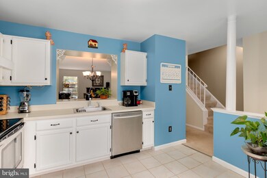 7437 Courtland Cir, Manassas, VA 20111 - photo 4
