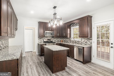 2416 Sterling Manor Dr, Buford, GA 30518 - photo 7