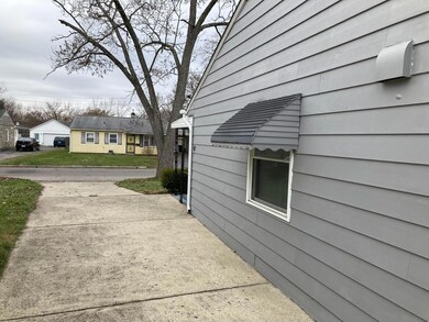 262 Saint Christopher Ln, Columbus, OH 43213 - photo 5