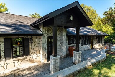 207 Highland Ave, New Albany, IN 47150 - photo 2