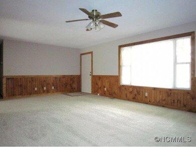 15 Sun Haven Dr, Asheville, NC 28806 - photo 4