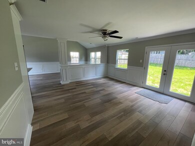 77 Appletree Dr, Levittown, PA 19055 - photo 4