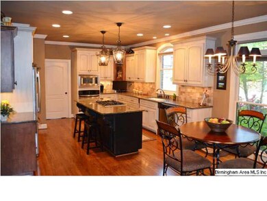 Incredible spacious kitchen with custom cabinets, 
