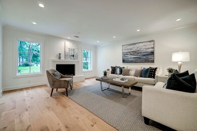 10115 Sugar Hill Dr, Houston, TX 77042 - photo 5