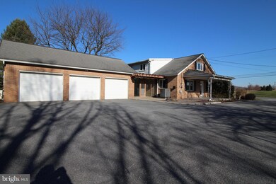 453 Martindale Rd, Ephrata, PA 17522 - photo 4