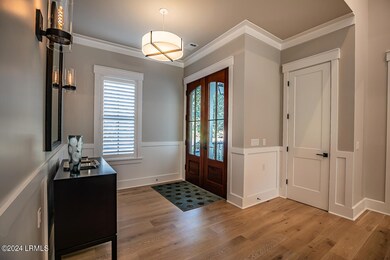 5 Foyer