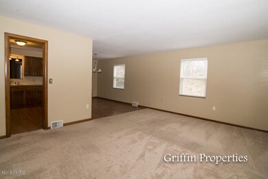 1069 Lockridge Dr NE, Grand Rapids, MI 49505 - photo 2