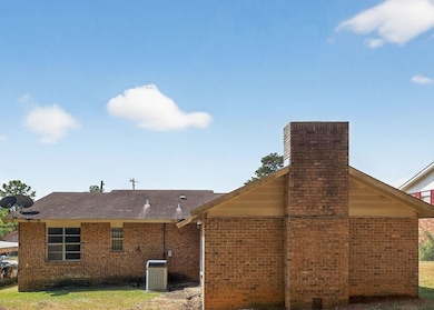 1400 Lockhart Cir, Phenix City, AL 36869 - photo 4