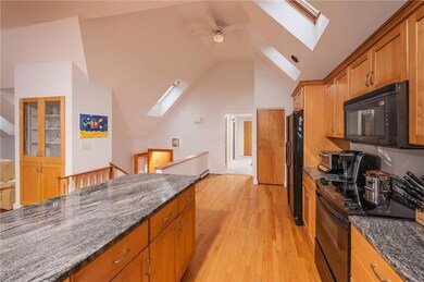 33 Adams Rd, Cape Neddick, ME 03902 - photo 6