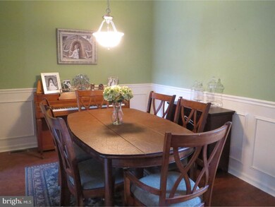 303 Chancellor Dr, Woodbury, NJ 08096 - photo 4