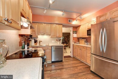 5427 Smooth Meadow Way, Columbia, MD 21044 - photo 5