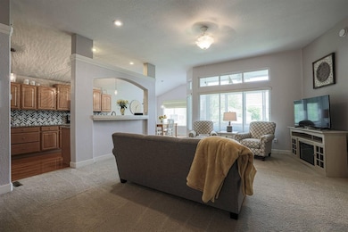 8364 Poppy Ln, Liberty Township, OH 45044 - photo 6