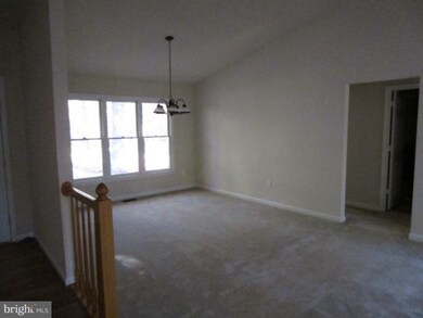 201 Tall Pines Ave, Locust Grove, VA 22508 - photo 2