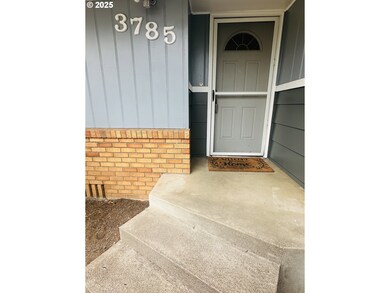 3785 Hawthorne Ave, Eugene, OR 97402 - photo 2