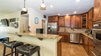 6115 N 17th Ave-9