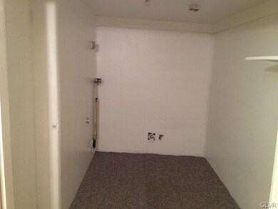 705 Sarah St, Stroudsburg, PA 18360 - photo 3