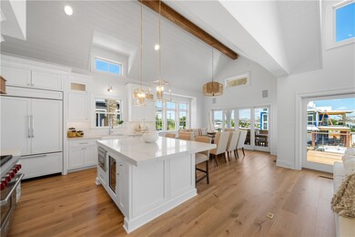 811 Ocean Rd, Narragansett, RI 02882 - photo 5