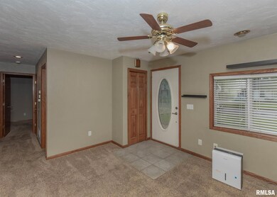 2705 W 67th St, Davenport, IA 52806 - photo 3