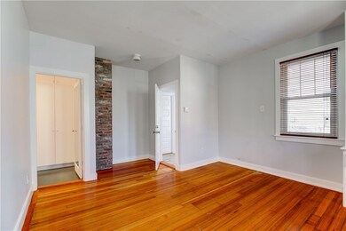 7 Warner St unit Front, Newport, RI 02840 - photo 7