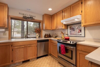 17678 Klamath Ln, Sunriver, OR 97707 - photo 6