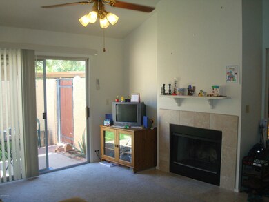 Family Room (3)