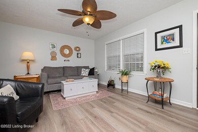 8813 William Penn Way, Louisville, KY 40228 - photo 4