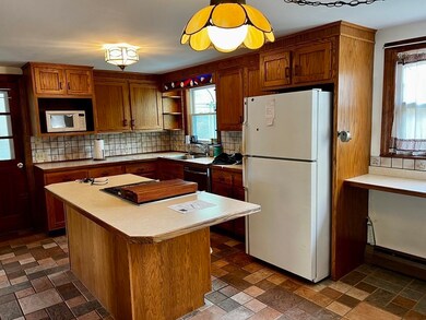 10 Pleasant St, North Reading, MA 01864 - photo 4