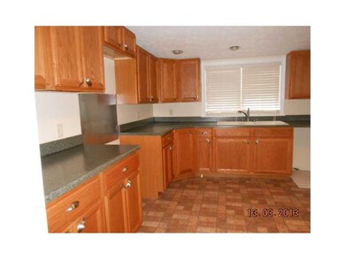 105 N Perry St, Kirklin, IN 46050 - photo 2