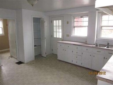 900 Rockdale Ave, New Bedford, MA 02740 - photo 5