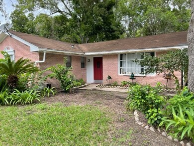 1034 W Highway 6, Alvin, TX 77511 - photo 6