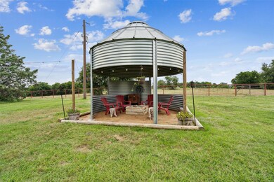 920 Dill Rd, Weatherford, TX 76085 - photo 3