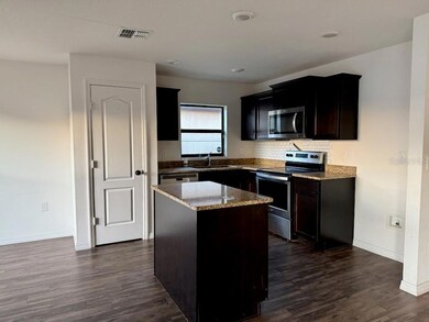 1740 Chatham Green Cir, Ruskin, FL 33570 - photo 3