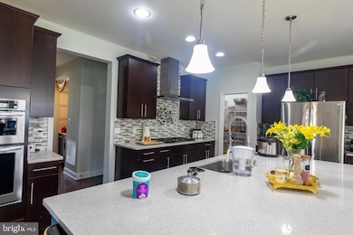 42207 Bunker Woods Place, Brambleton, VA 20148 - photo 4