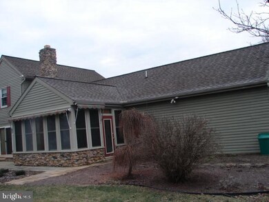 2109 Independence Dr, Chambersburg, PA 17201 - photo 4
