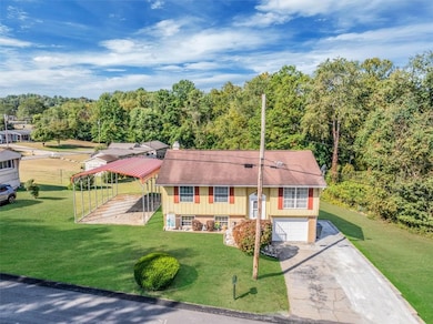 545 Allen Ave, Belle Vernon, PA 15012 - photo 2