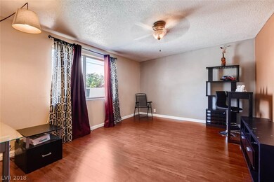 2266 Palora Ave, Las Vegas, NV 89169 - photo 4