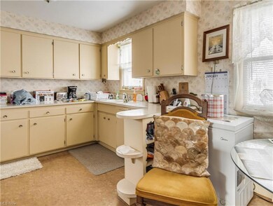 Down unit kitchen