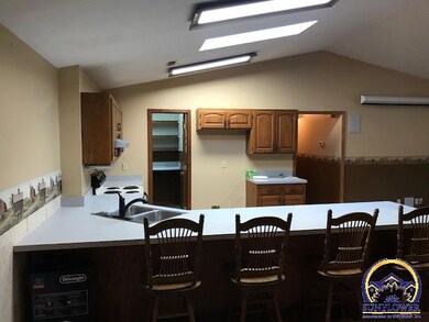 12672 Highway K4, Maple Hill, KS 66507 - photo 6