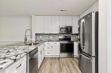 301 Glen Echo Ln unit E, Cary, NC 27518 - photo 2