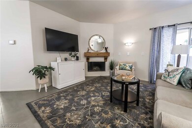 1617 Cardinal Bluff Dr unit 204, Las Vegas, NV 89128 - photo 5